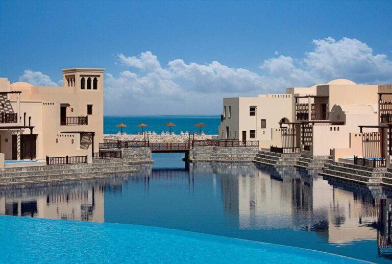 The Cove Rotana Resort 3