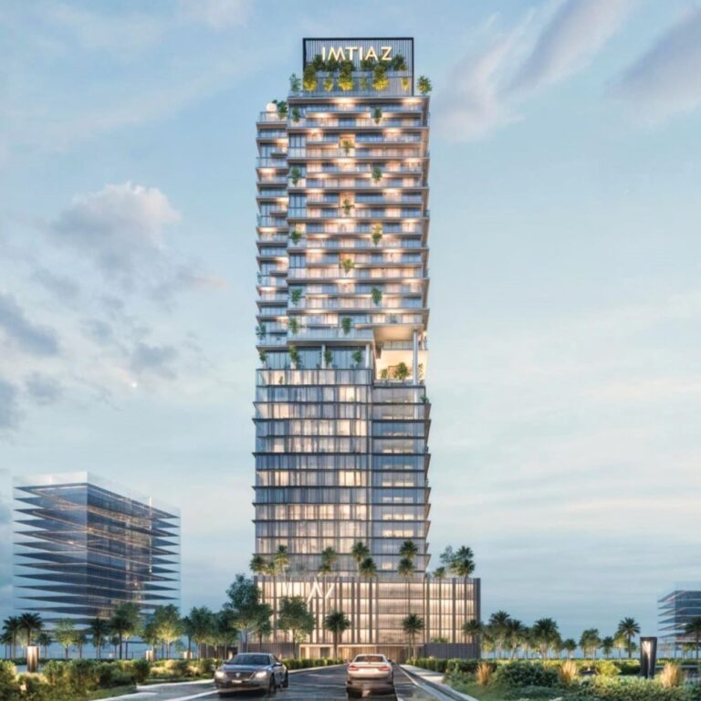 Cove Boulevard 1